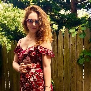 Meet your Posher, Courtney